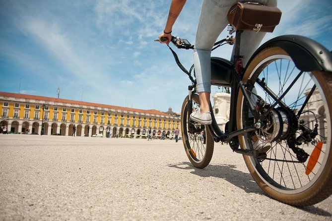 Lisbon Regular or Electric Bike Rental - Chiado and Baixa work best as walking stops