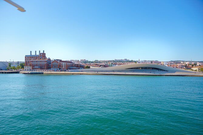 Lisbon River Boat Sightseeing Tour with a Drink - Toward the river mouth and Bugio Lighthouse