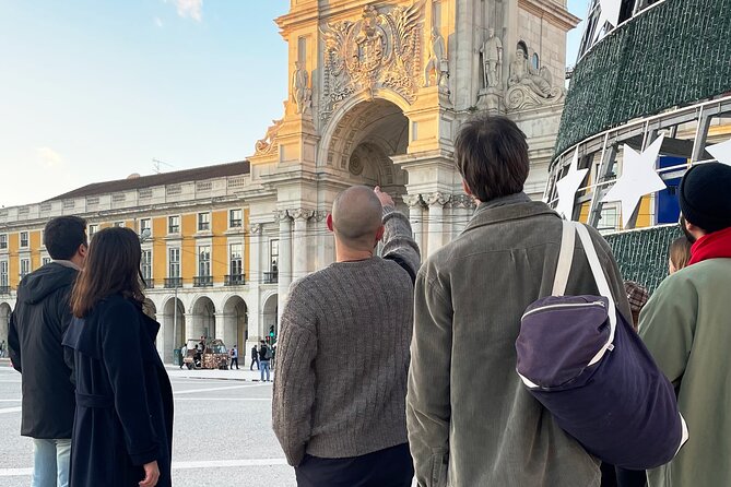 Lisbon's authentic Food and Wine tour with a Winemaker - Settling in at A Muralha Vinhos e Tapas