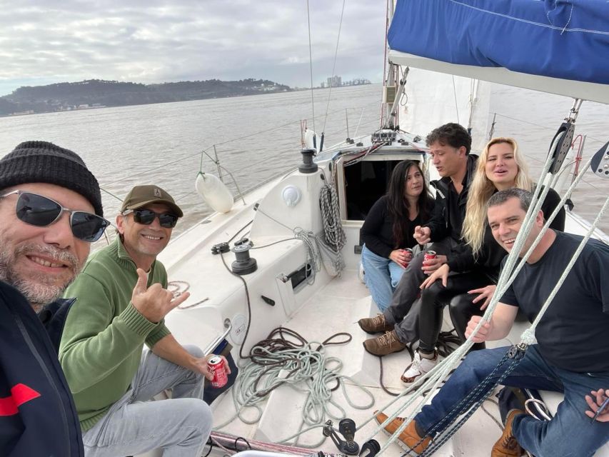 Lisbon: Sailing Sunset - Sunset photographs, wine, and river conditions