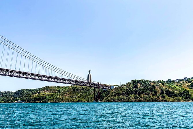Lisbon Sailing Tour: 2-Hour Cultural Scenic Cruise with Wine - Wine, snacks, and the social side of the cruise