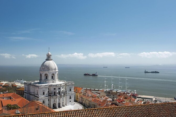 Lisbon Sailing Tour on a Luxury Sailing Yacht with 2 Drinks - Why Lisbon looks best from the Tagus