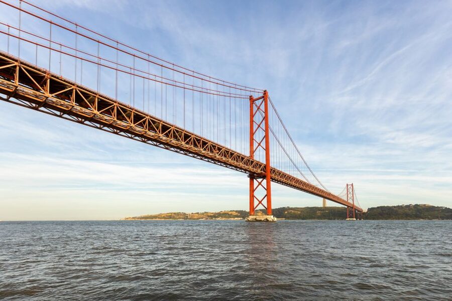 Lisbon: Sailing Tour on the Tagus River - Christ the King and the Return to Belém