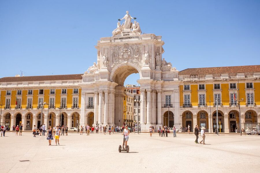 Lisbon: Segway Medieval Tour of Alfama and Mouraria - Who should book this tour?