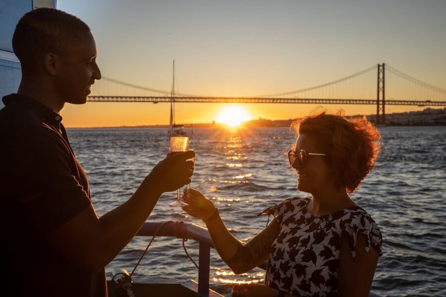 Lisbon: Sightseeing Boat Tour with Hop-On Hop-Off Option - Who will enjoy this boat most?