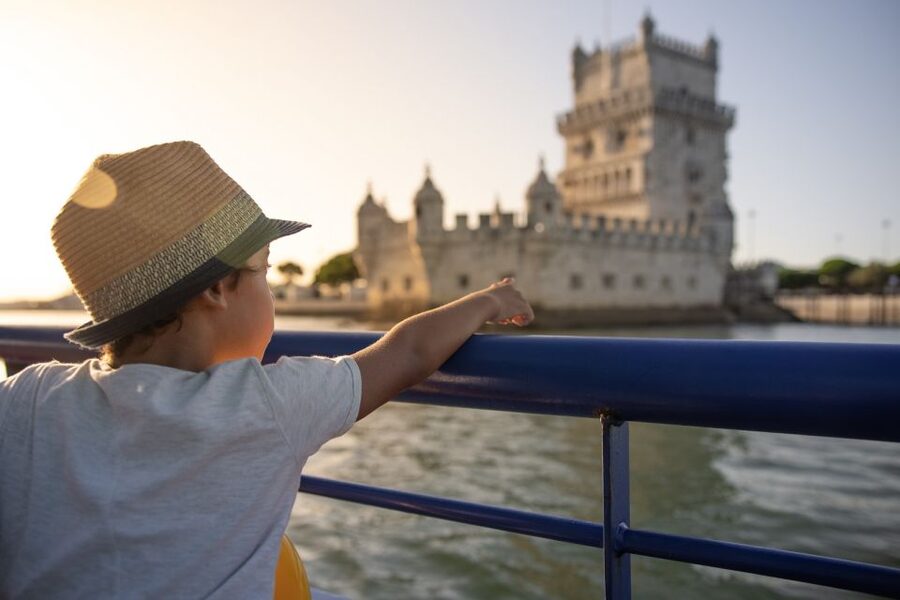 Lisbon: Sightseeing Boat Tour with Hop-On Hop-Off Option - Simple tips for a smoother ride