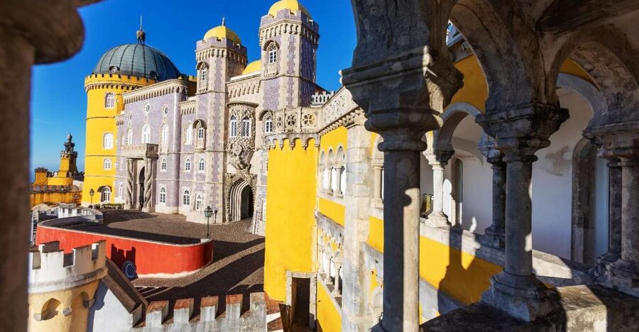 Lisbon: Sintra Half-Day Private Tour with Pena Palace - Quinta da Regaleira in 80 minutes