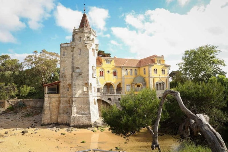 Lisbon: Sintra, Pena, Cascais & Cabo Day Tour with Tickets - What to bring and what to expect physically