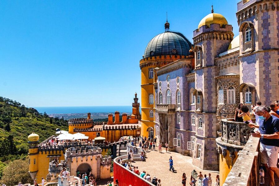 Lisbon: Sintra, Pena Palace, Cabo Roca Coast & Cascais Tour - Who should book this day trip