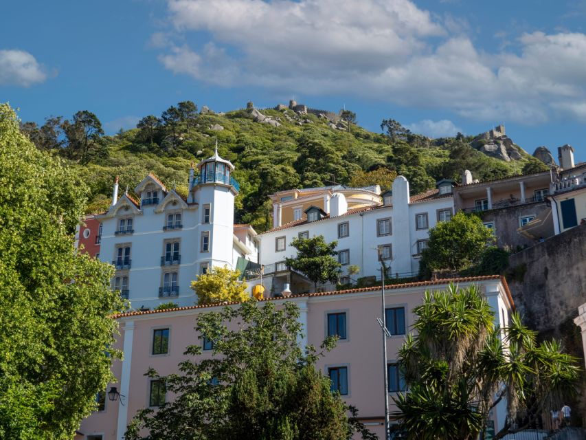 Lisbon: Sintra, Pena Palace, Cabo Roca Coast & Cascais Tour - Leaving Lisbon for Sintra