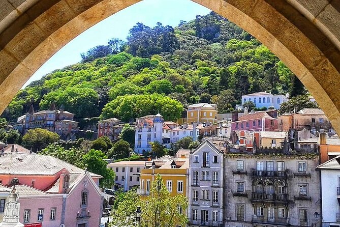 Lisbon: Sintra, Pena Palace, Cape Roca & Cascais - Guided Tour - Estoril: A Brief Stop on the Costa