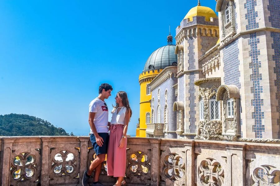 Lisbon: Sintra, Pena Palace & Cascais Guided Tour - Meeting in central Lisbon at 8:00 or 8:30