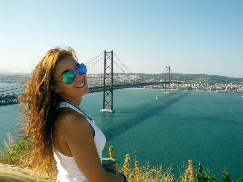 Lisbon: Sintra, Pena Palace, Quinta Regaleira, Cascais Tour - Sintra National Palace and the Choice of Extra Time