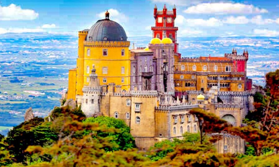 Lisbon: Sintra, Pena Palace, Quinta Regaleira, Cascais Tour - Guides, Group Size, and the Human Side of the Day