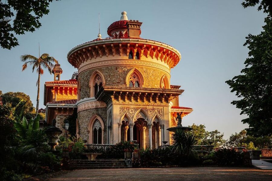 Lisbon: Sintra, Pena Palace, Regaleira & Monserrate Day Trip - Who should book this day trip?
