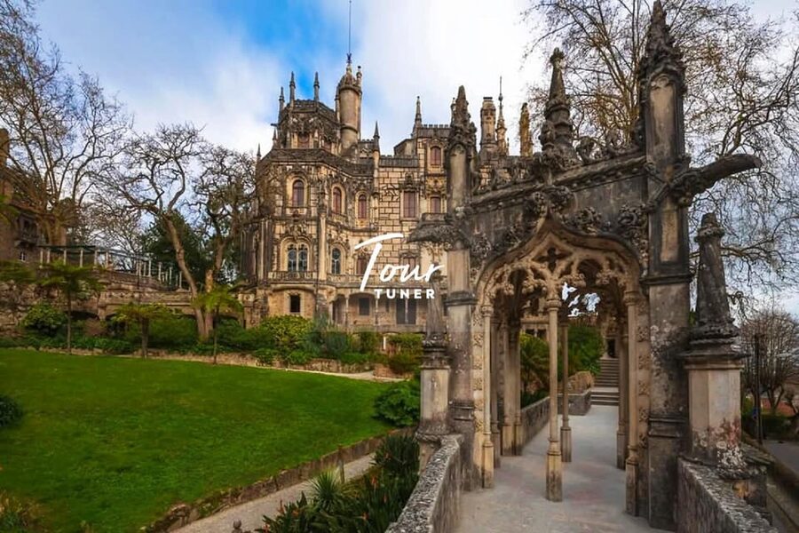Lisbon: Sintra, Pena, Regaleira, Cabo da Roca & Cascais - Getting your bearings in Sintra