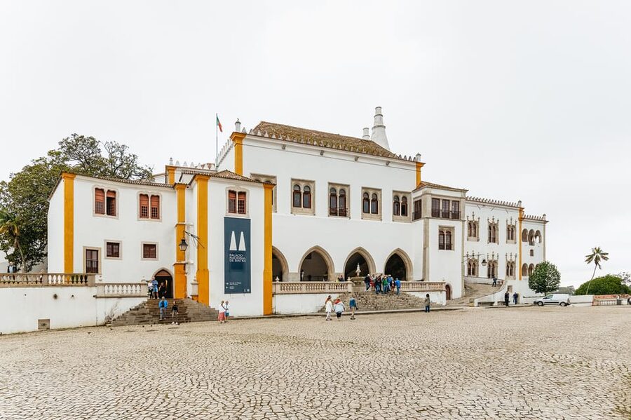 Lisbon: Sintra Tour with Optional Regaleira & Pena Gardens - Quinta da Regaleira and the Initiation Well