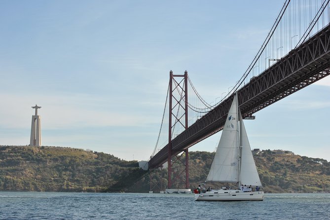 Lisbon Small Group Day Cruise with Historic Commentary & a Drink - São Jorge Castle from the water
