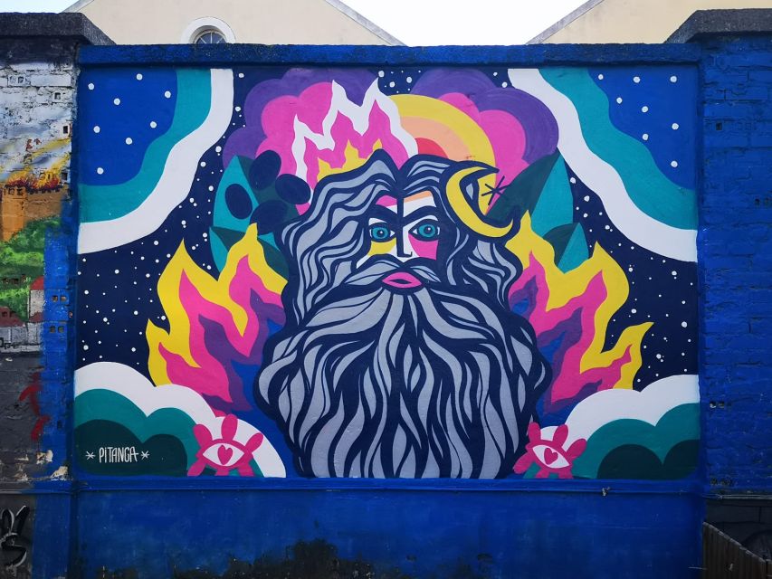 Lisbon: Street Art Tuk Tuk Tour - What the four-hour option adds