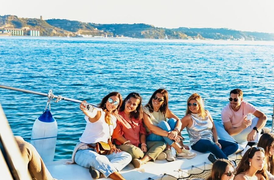 Lisbon: Sunset Catamaran Boat Tour with Music and Drinks - Music, mood, and the social side of the cruise