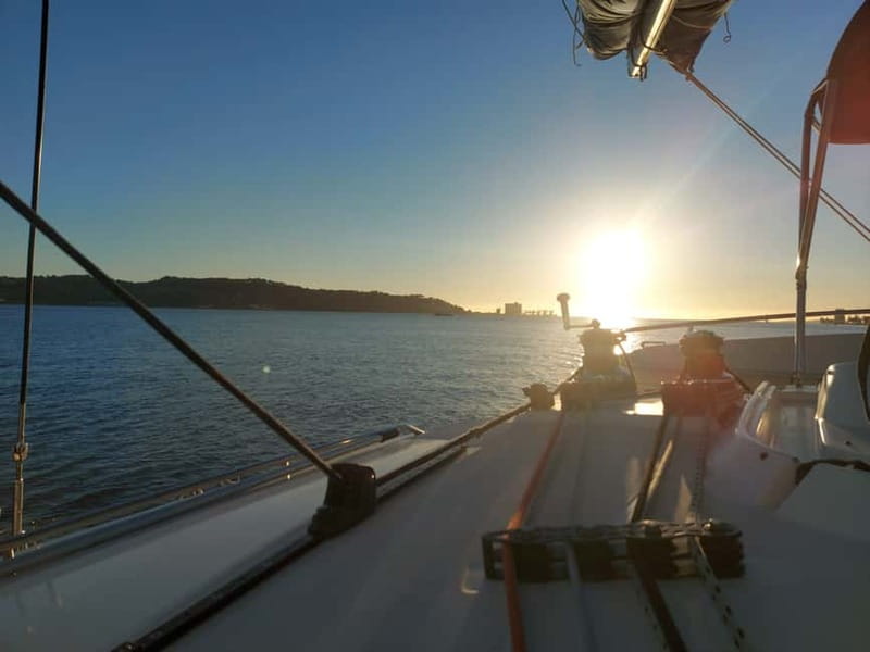 Lisbon: Sunset Catamaran Cruise with Drinks - Belém Tower and the Monument to the Discoveries