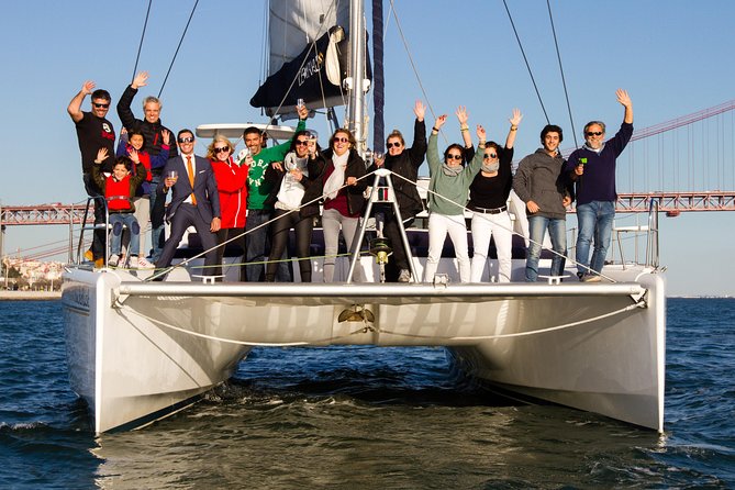 Lisbon: Sunset Cruise With Drinks on Spacious Yacht - The Monument to the Discoveries and modern Belém