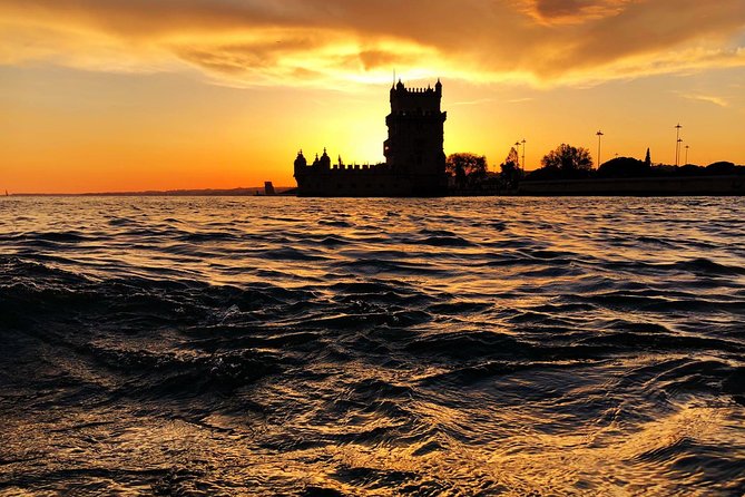 Lisbon: Sunset Cruise With Drinks on Spacious Yacht - Returning beneath the 25 de Abril Bridge