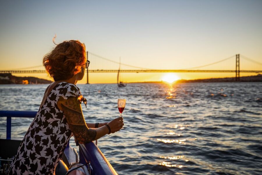 Lisbon: Sunset Cruise with Live DJ and Drinks - Belém, Maat, and the monuments farther west