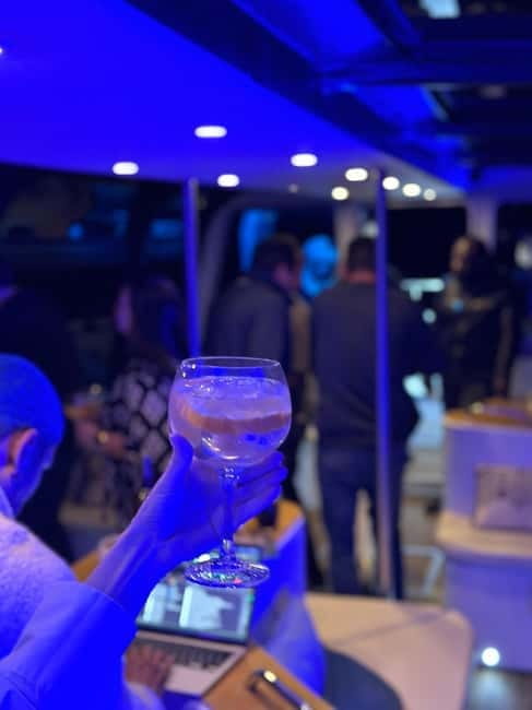 Lisbon: Sunset/Night Boat Party with Open Bar, Snacks & DJ - Practical advice before you book