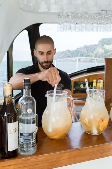 Lisbon: Sunset/Night Boat Party with Open Bar, Snacks & DJ - Is $51 good value?