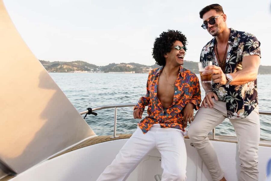 Lisbon: Sunset/Night Boat Party with Open Bar, Snacks & DJ - Boarding at Doca de Santo Amaro
