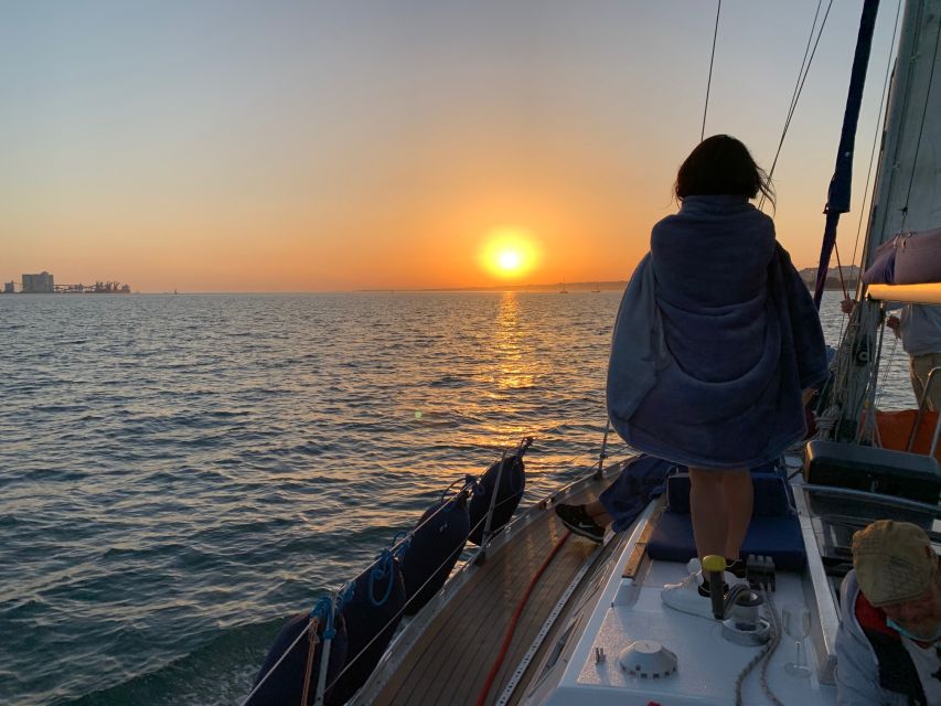 Lisbon: Sunset Sailing Cruise with Wine - Who will enjoy this sailing most?