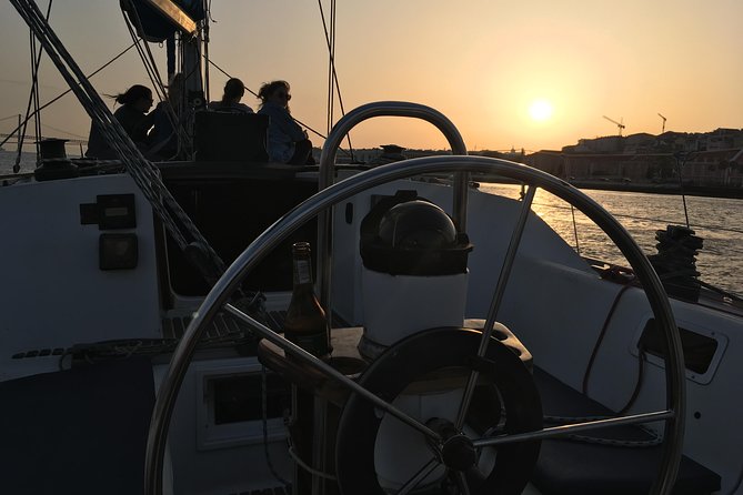 Lisbon Sunset Sensations on a Private Sailing Boat with wine&snacks - Why Lisbon looks better from the Tagus