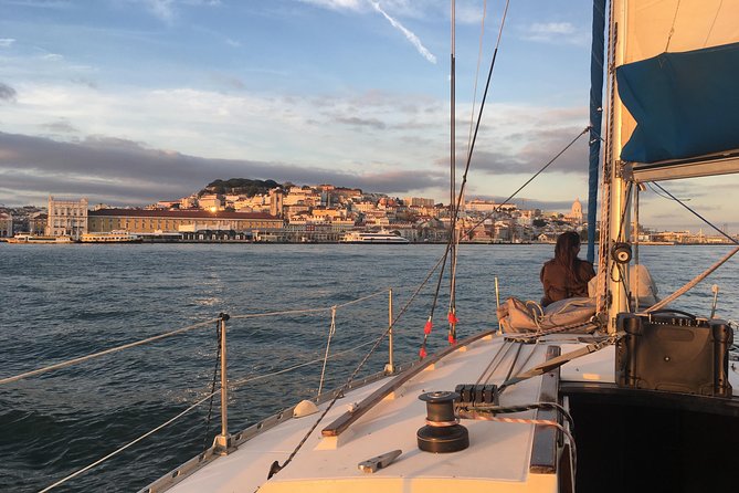 Lisbon Sunset Sensations on a Private Sailing Boat with wine&snacks - Leaving Doca Alcântara at 6:00 pm