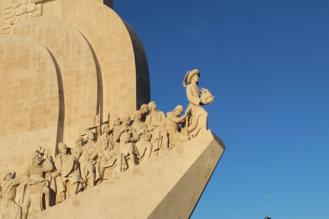 Lisbon: Sunset SpeedBoat Tour - Crossing to Christ the King