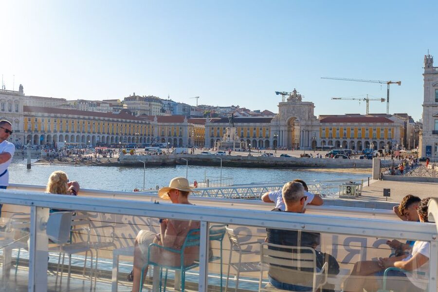 Lisbon: Tagus River Boat Tour with One Drink Included - Is 90 minutes the right length?