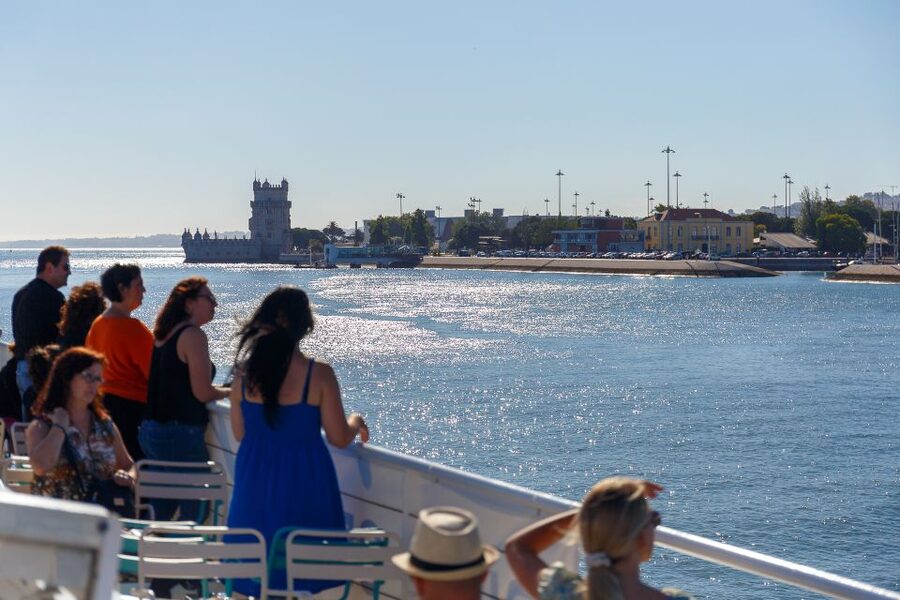 Lisbon: Tagus River Boat Tour with One Drink Included - Christ the King across the water