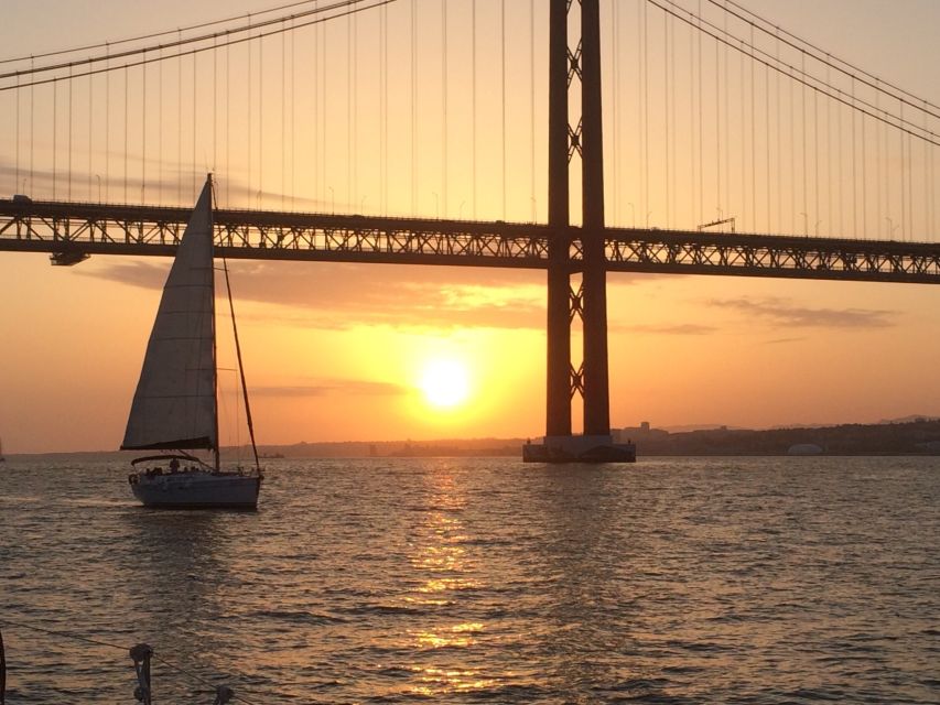 Lisbon: Tagus River Cruise, Morning, Day, Sunset, or Night - What the $25 price gets you