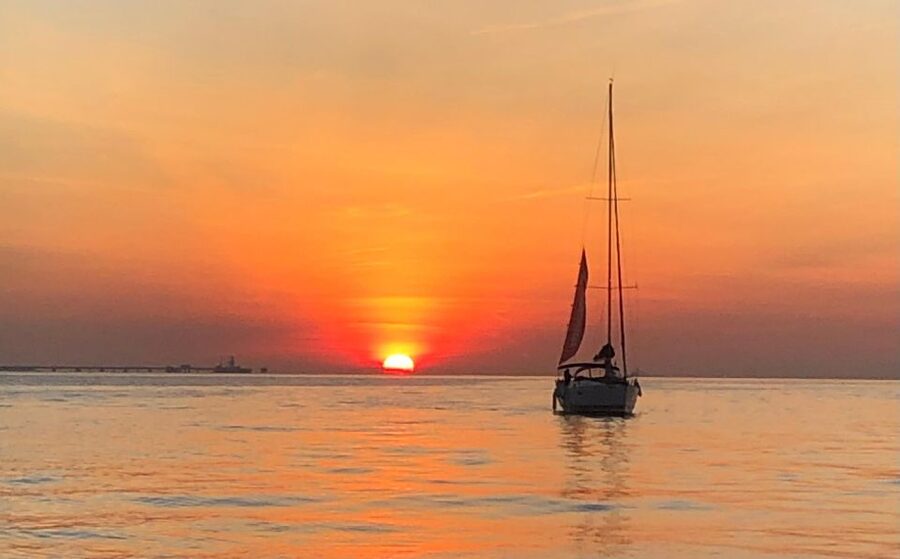 Lisbon: Tagus River Cruise, Morning, Day, Sunset, or Night - Belém Tower and the Age of Discoveries