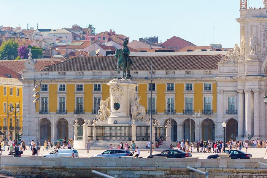 Lisbon: Tagus River Cruise With Brunch - Belém Tower from the river