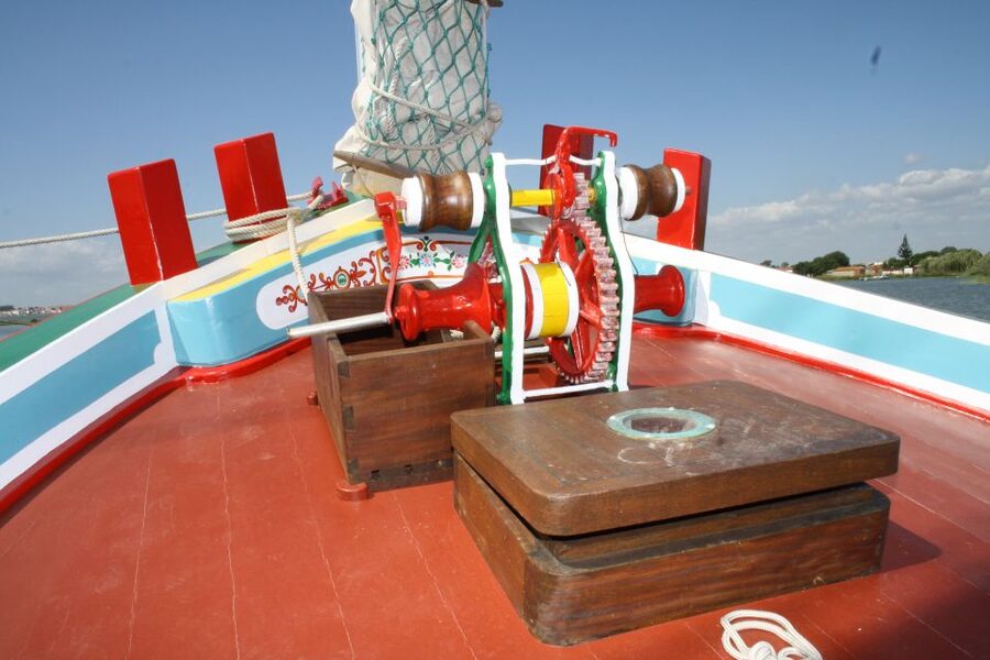 Lisbon: Tagus River Express Cruise in a Traditional Vessel - Key details before you book