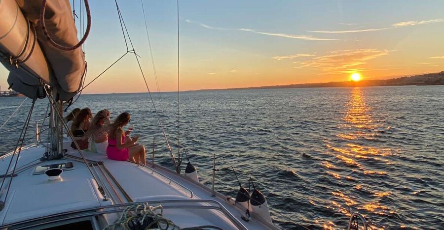 Lisbon: Tagus River Sailboat City Cruise - Why Lisbon looks better from the Tagus