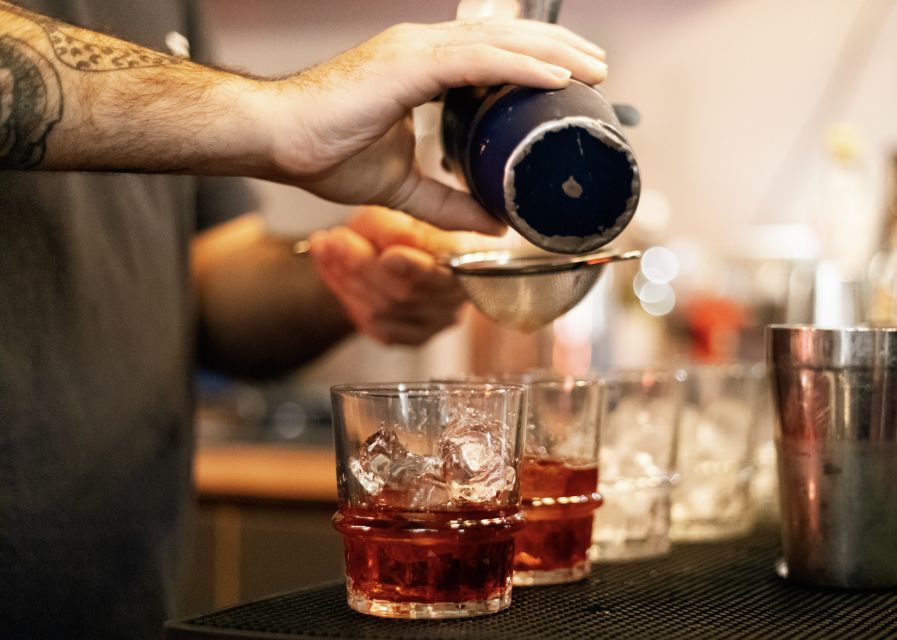 Lisbon: Tipsy Tour Fun Bar Crawl with a Local Guide - Who should book this night out?