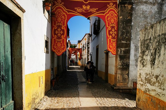 Lisbon to Porto Up To 5 Stops Óbidos Nazaré Fátima Coimbra Aveiro - Fátima: allow two hours for the sanctuary