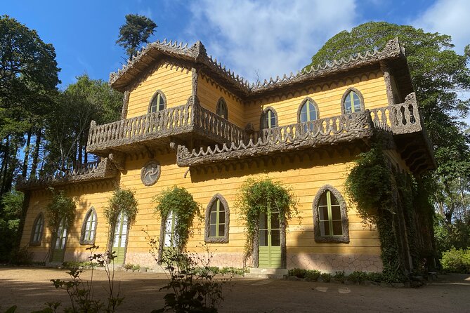 Lisbon to Sintra Pena & Regaleira guided tour in 8pax group - Walking, timing, and what to bring