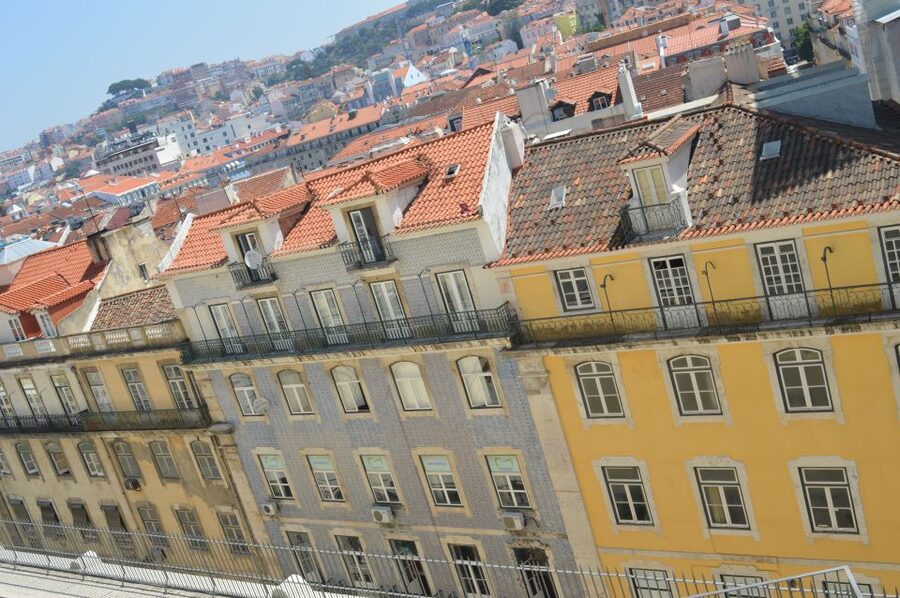 Lisbon: Walking Tour in the Center (Max 12 Participants) - How the guides shape the walk