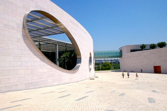 Lisbon Waterfront Bike Tour - Small Groups - Starting at Largo Corpo Santo at 10 a.m.