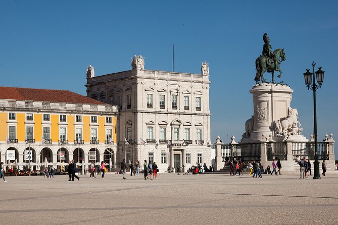Mon Ami Burguês - Lisbon City Center Private Tuk Tuk Tour - Basílica da Estrela, the grand final church stop