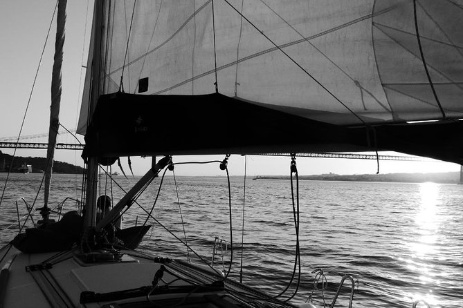 Morning Sailing Tour in Tagus River from Lisbon - Leaving Doca do Bom Sucesso at 11 a.m.