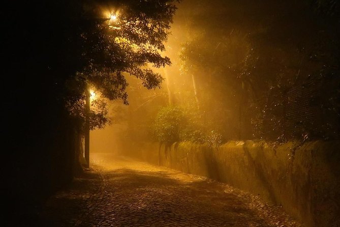Night Walk: "From the Ghosts of the Castle to the Apparitions of the Mountains" - Climbing into the Sintra-Cascais Natural Park